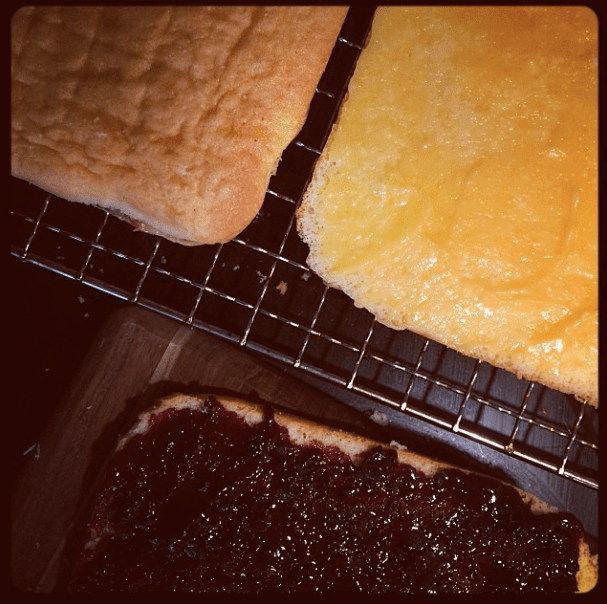 Blueberry and lemon sponge